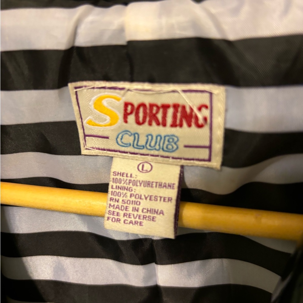 VINTAGE black patenet leather “ sporting club “ brand double breasted rain jkt - Picture 2 of 5